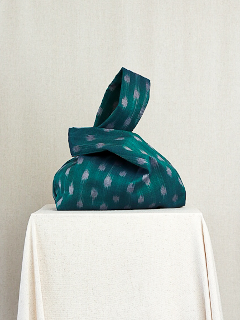 Ikat Knot Bag - Sari Telu (Emerald)