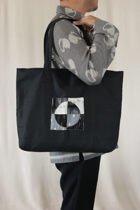 Patchy Tote Bag - Image 4