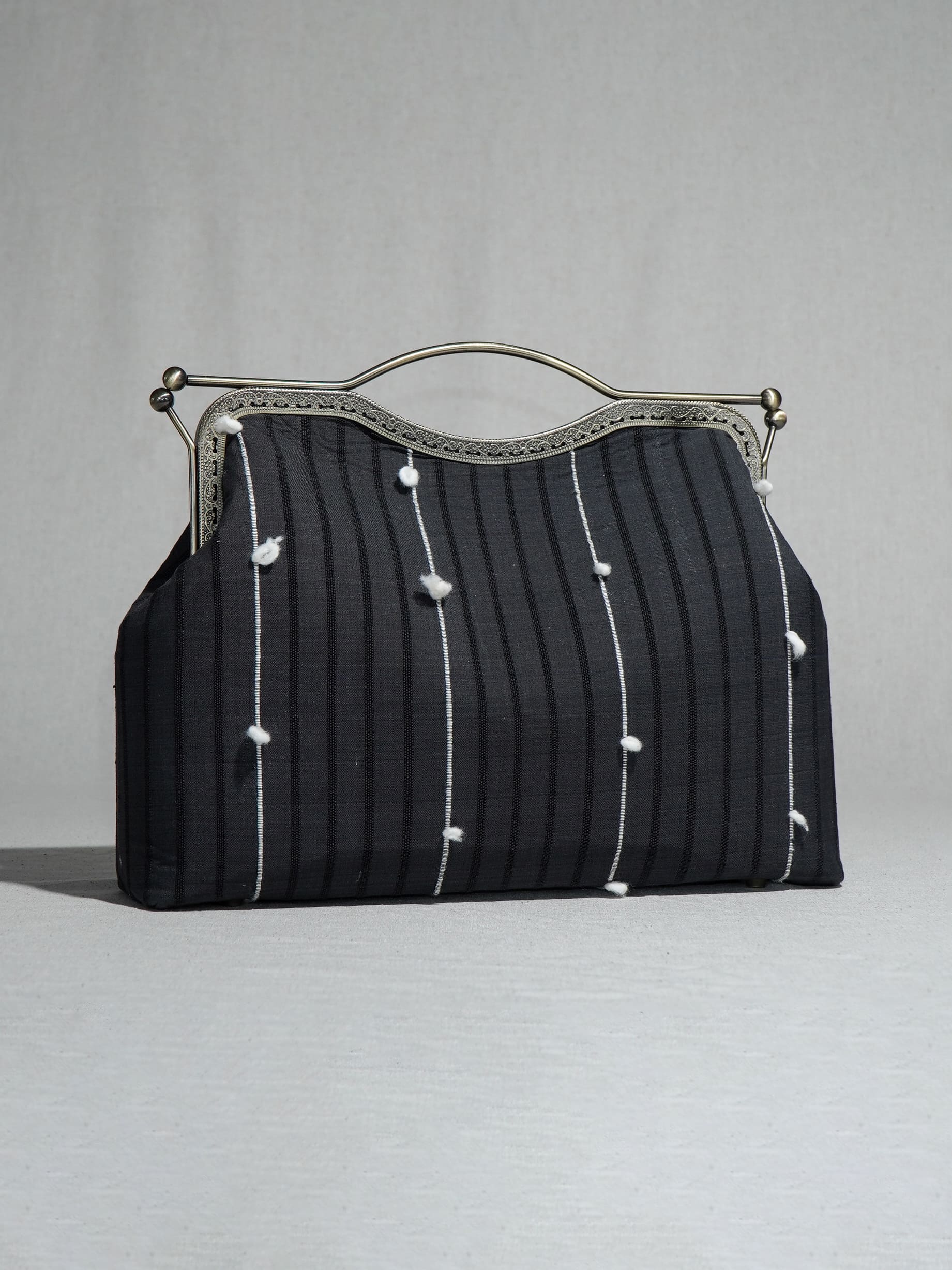 Setia Cap Cili_Cacangkaja_Kisslock Bags_Candramaya full view