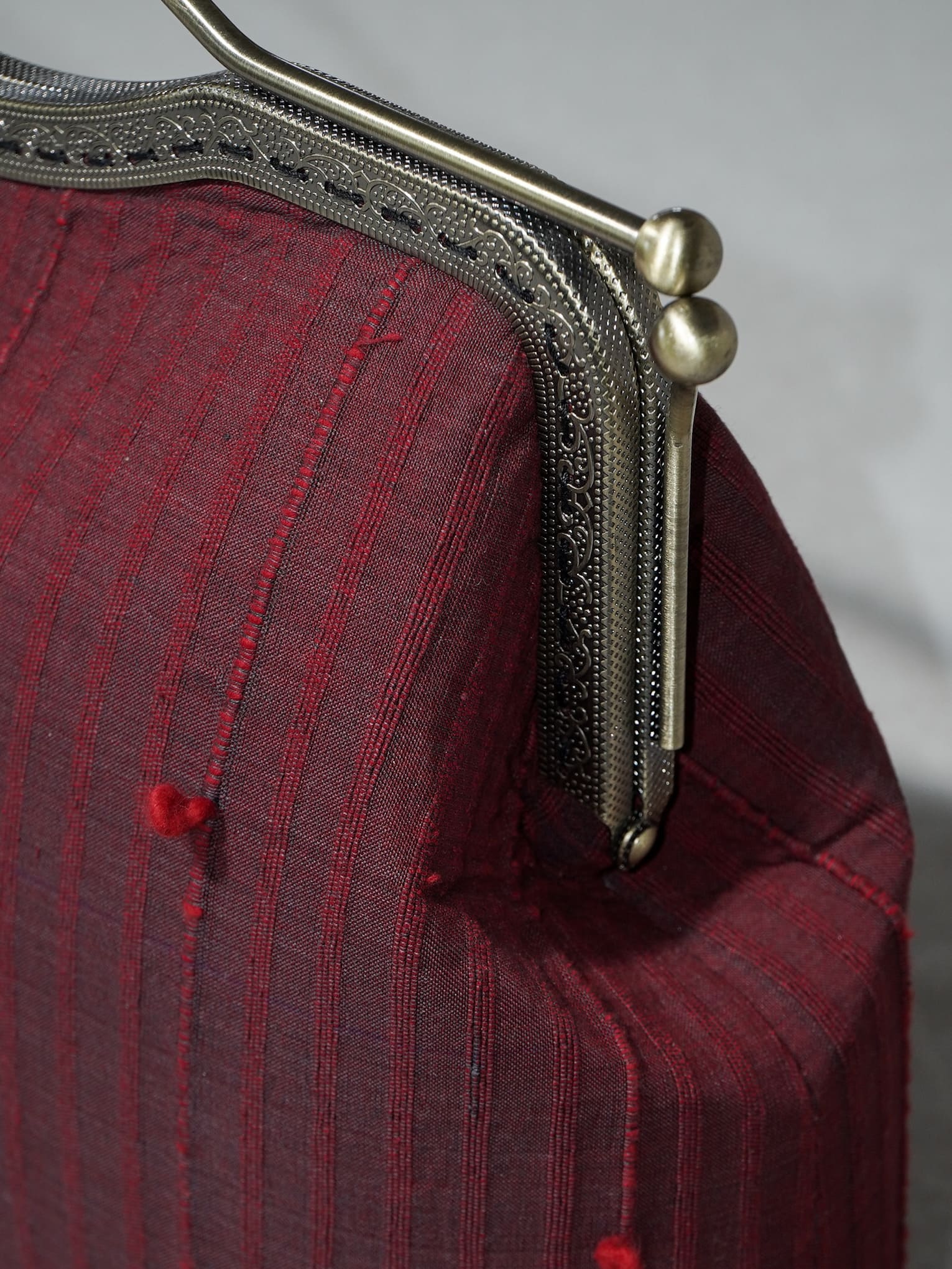 Setia Cap Cili_Cacangkaja_Kisslock Bags_Dhiajeng side details 1